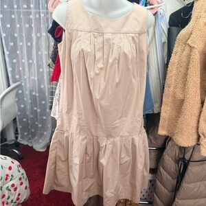UNIQLO Beige Sleeveless Pleated Dress